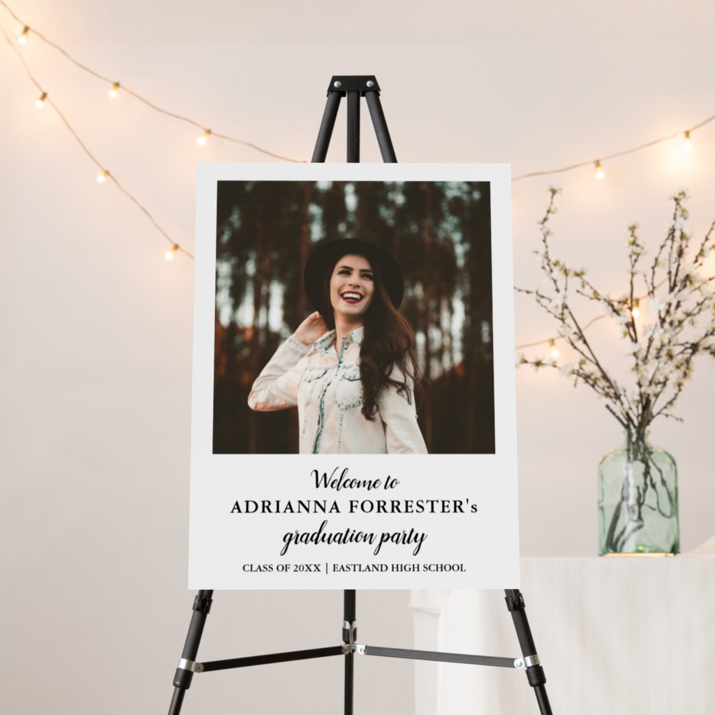 Simple Graduation Party Welcome Sign | Photo