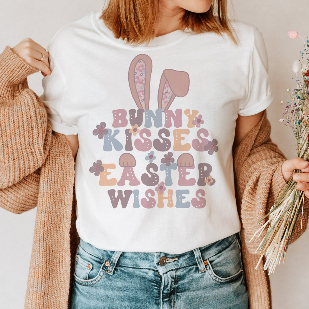 Easter Bunny Kisses Retro Floral T-Shirt